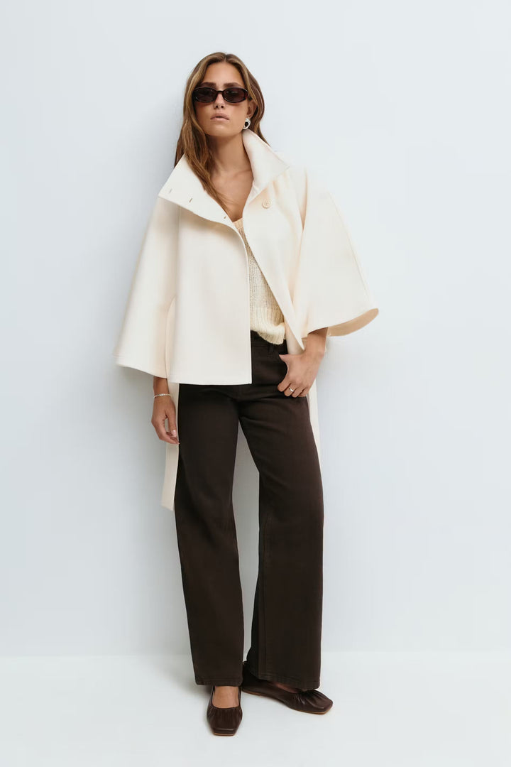 Margot Biarritz - Veste cape avec ceinture