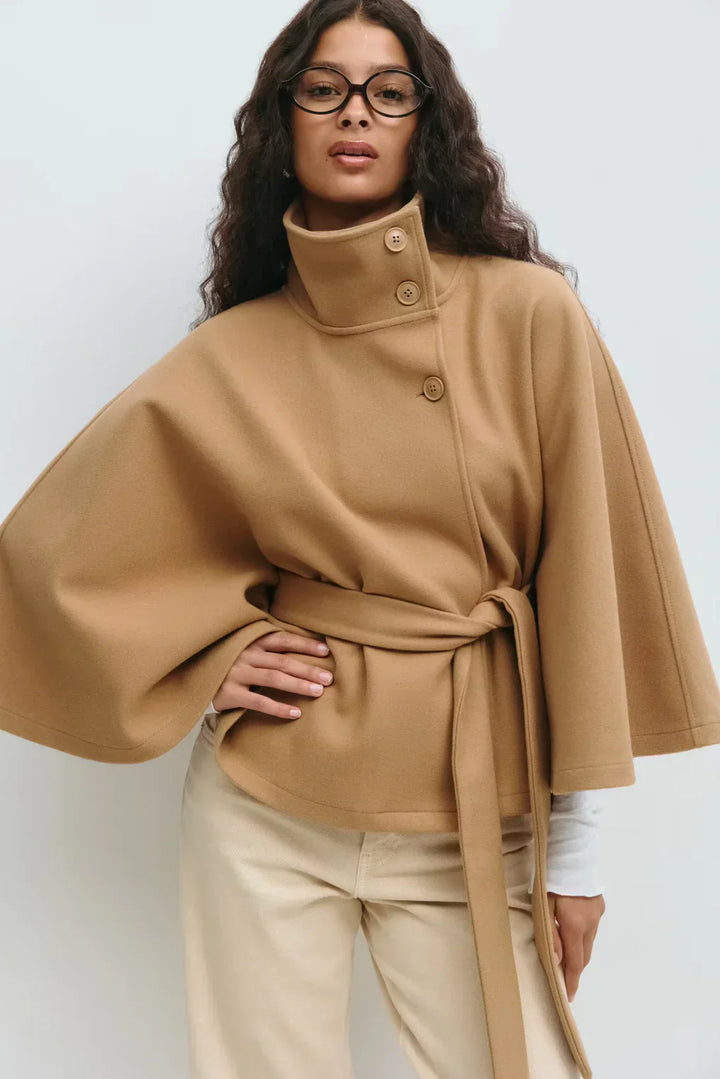 Margot Biarritz - Veste cape avec ceinture