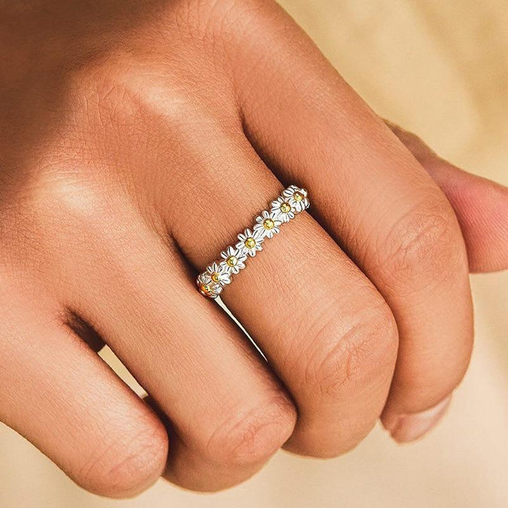 Margot Biarritz - Bague réglable en argent avec marguerite