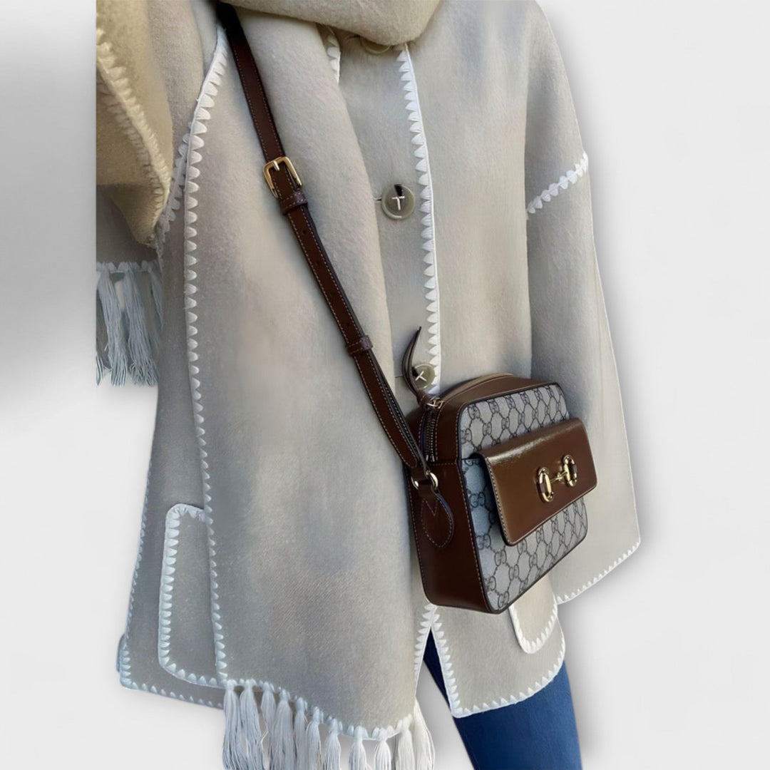 Margot Biarritz - Manteau stylé avec écharpe