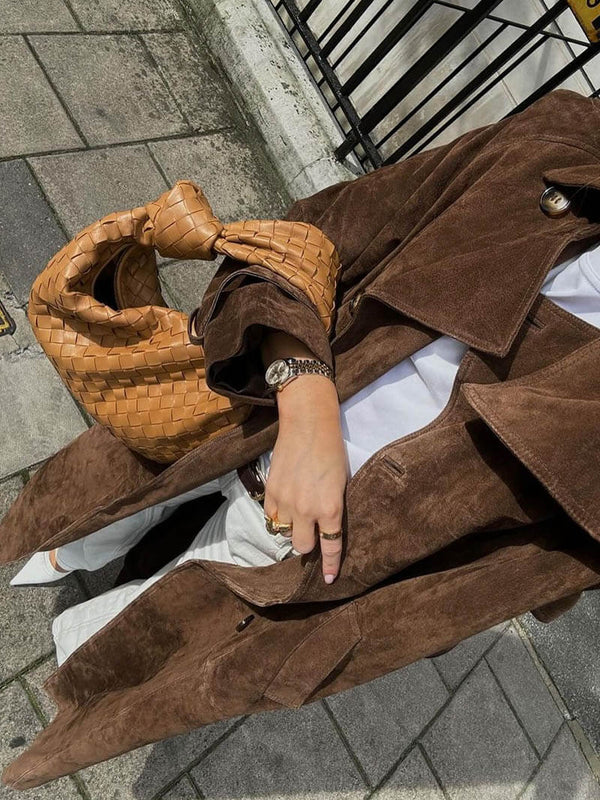 Margot Biarritz - Trench chic en daim doux