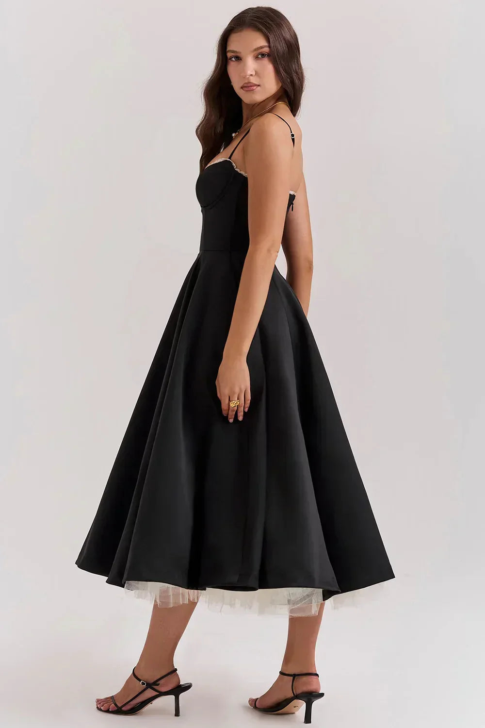 Margot Biarritz - Robe Élégante Chloé