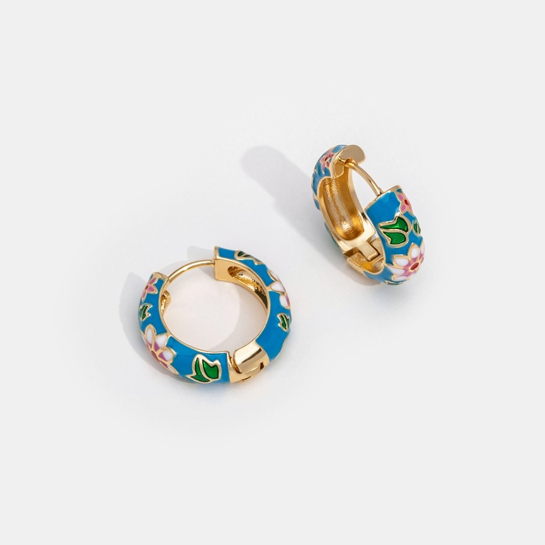Margot Biarritz - Boucles d'oreilles en cercle doré avec fleur