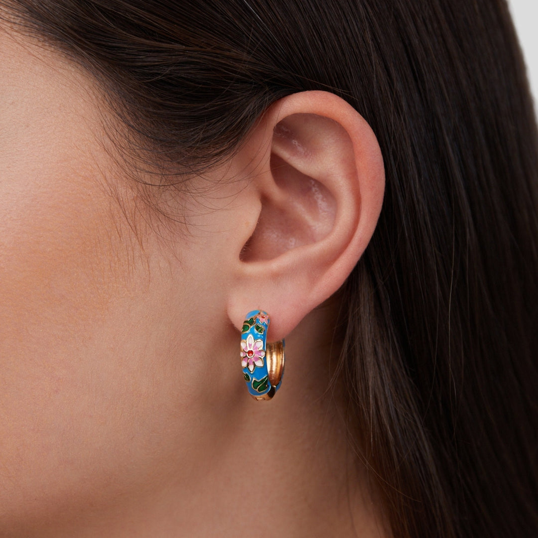 Margot Biarritz - Boucles d'oreilles en cercle doré avec fleur