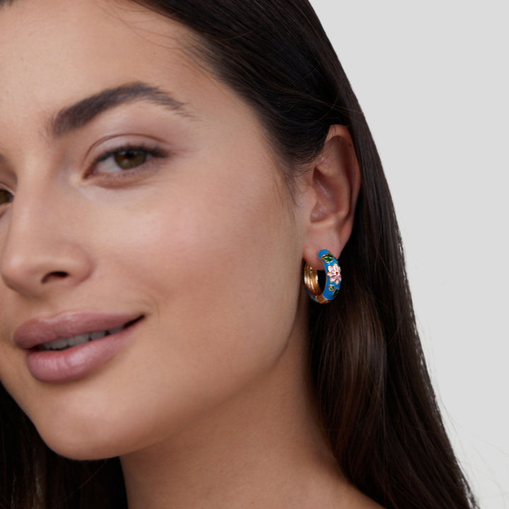 Margot Biarritz - Boucles d'oreilles en cercle doré avec fleur