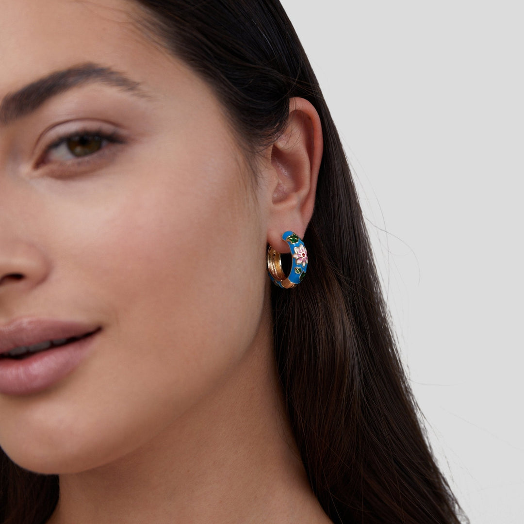 Margot Biarritz - Boucles d'oreilles en cercle doré avec fleur